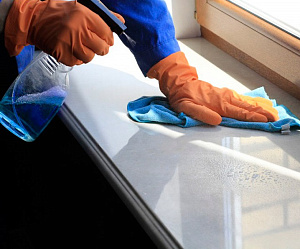 Чем отмыть пластиковые окна и подоконник